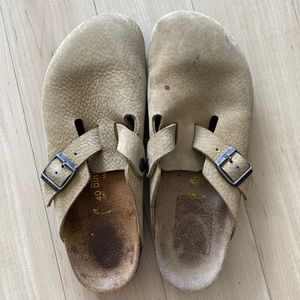 Berkenstock Tan Clogs